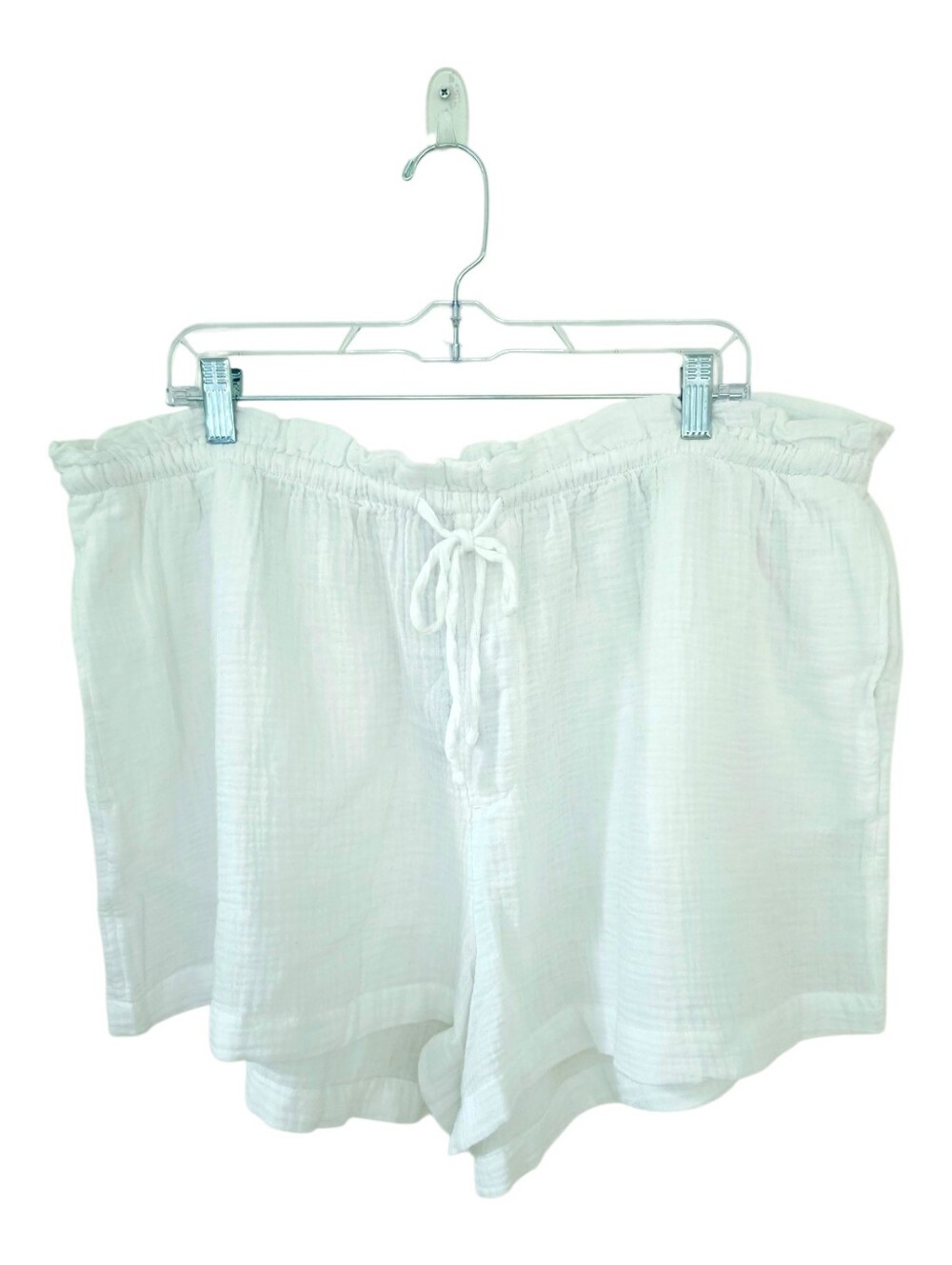 Universal Thread White Gauze Drawstring Shorts Size 1X NWT